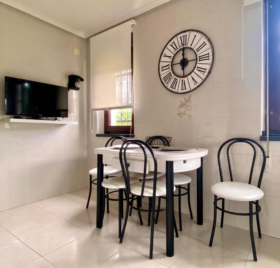 Housing Leon Casa Con Jardin Villa Kültér fotó