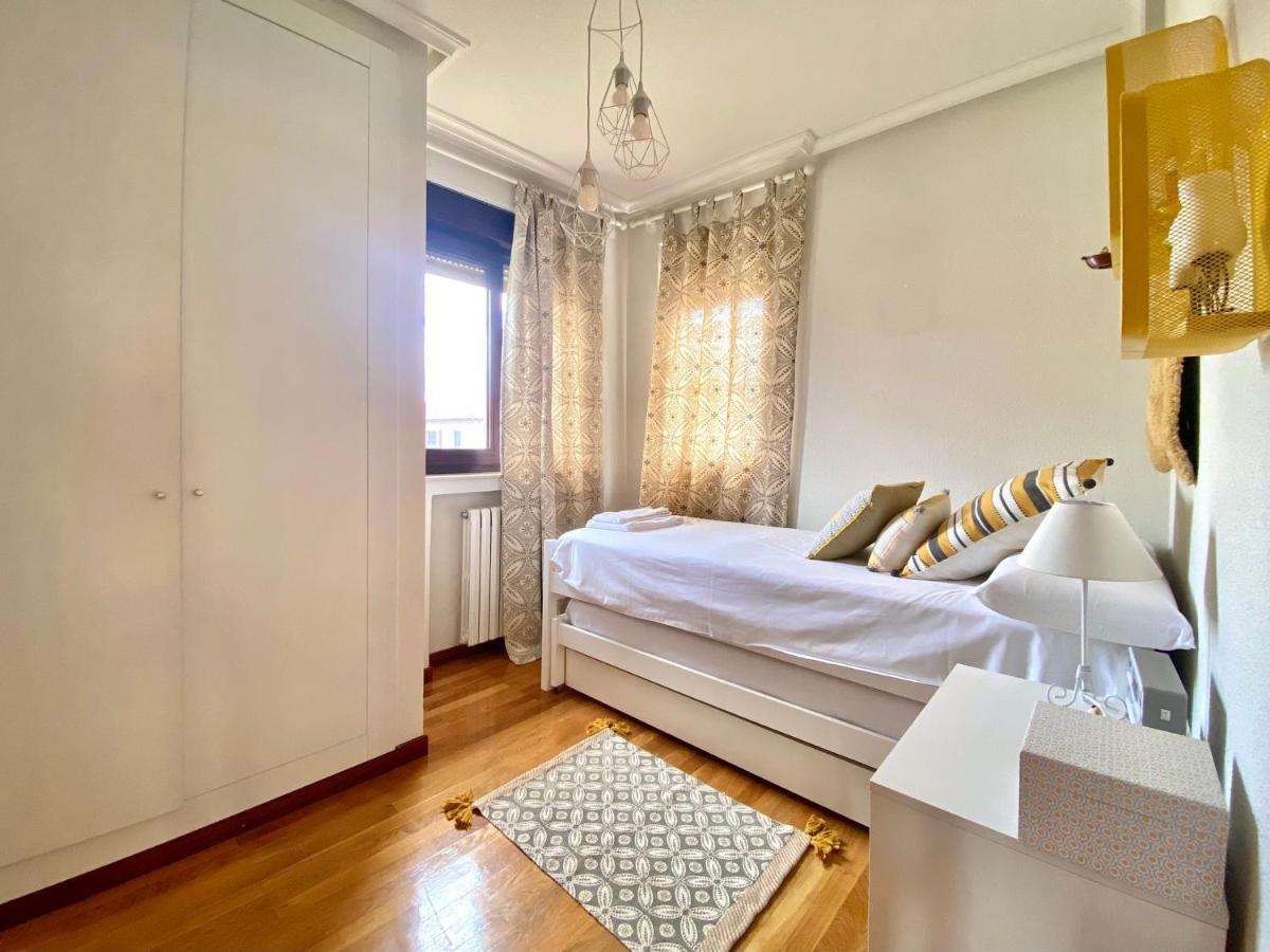 Housing Leon Casa Con Jardin Villa Kültér fotó